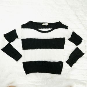 ⭐ 3/$15 ⭐ Knitted striped sweater